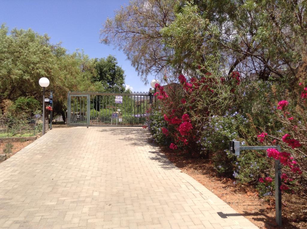A Little Guesthouse Bloemfontein Exterior foto